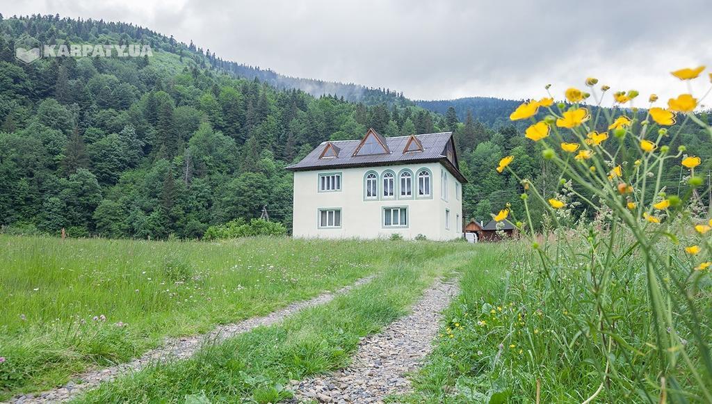 Schedryk Hotel Mykulychyn Buitenkant foto