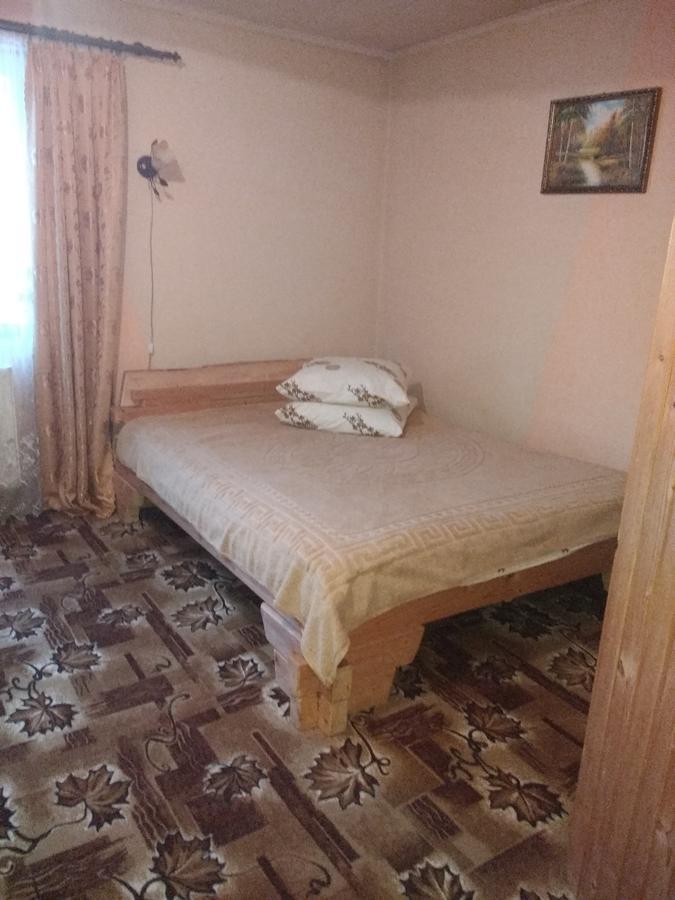 Schedryk Hotel Mykulychyn Buitenkant foto