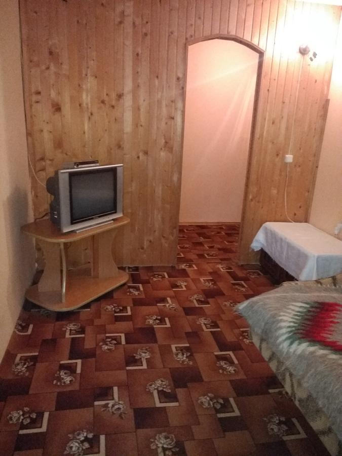 Schedryk Hotel Mykulychyn Buitenkant foto